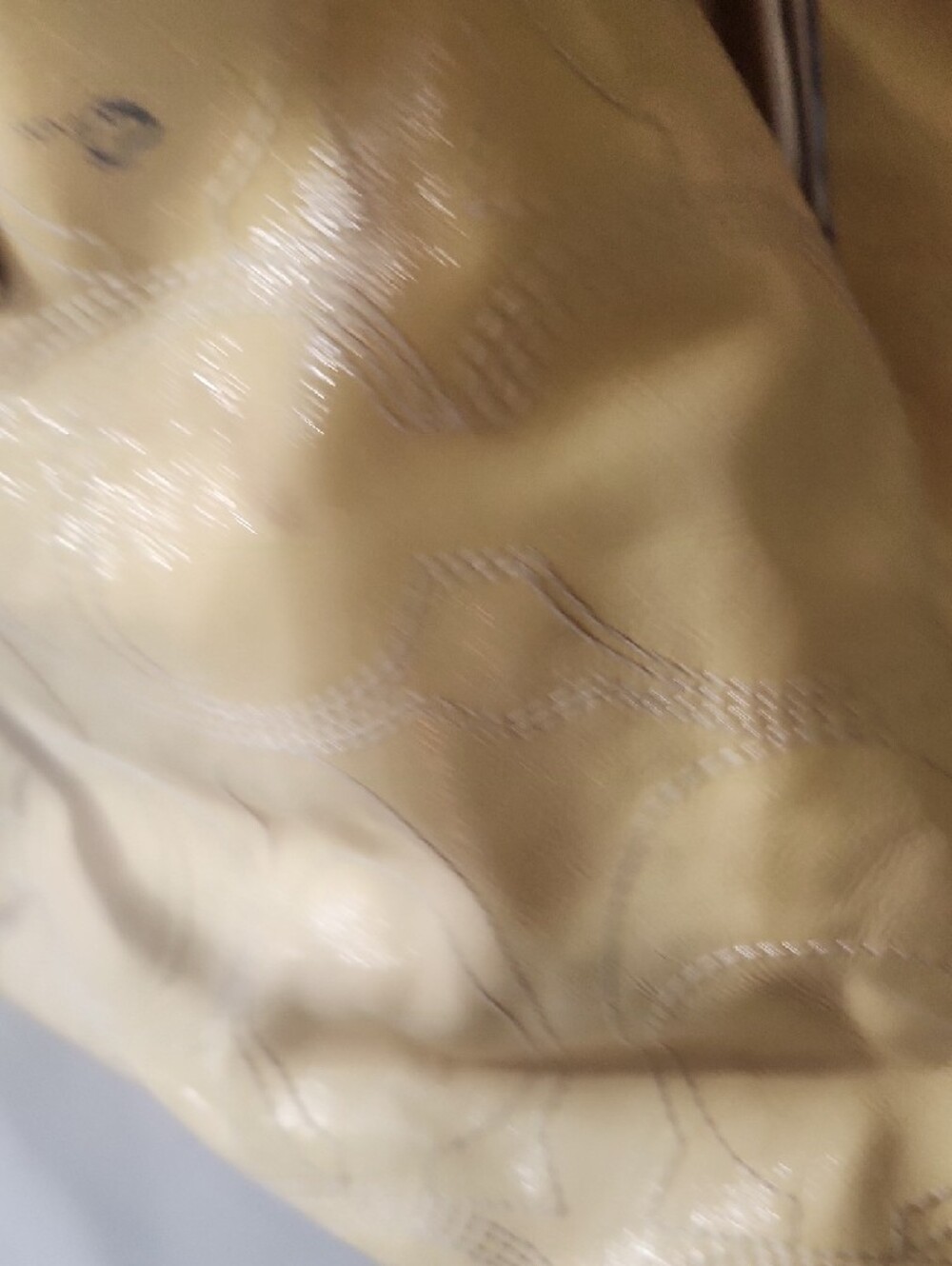 Vintage COACH Pale Yellow Patent Leather Tote w/ Signature Embossing ⭐️Call Outs - Picture 12 of 16